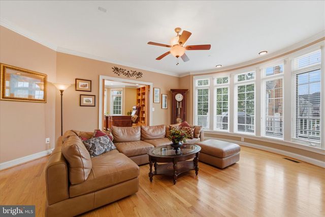 8382 PEDIGRUE CT, Gainesville, VA 20155