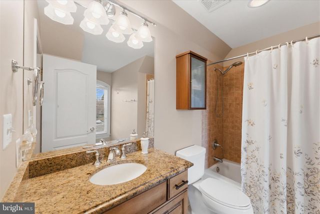 8382 PEDIGRUE CT, Gainesville, VA 20155