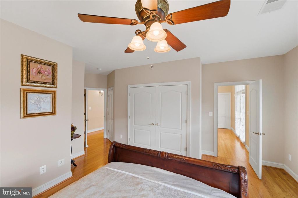 Image 41 of property listing at 8382 PEDIGRUE CT, Gainesville, VA 20155