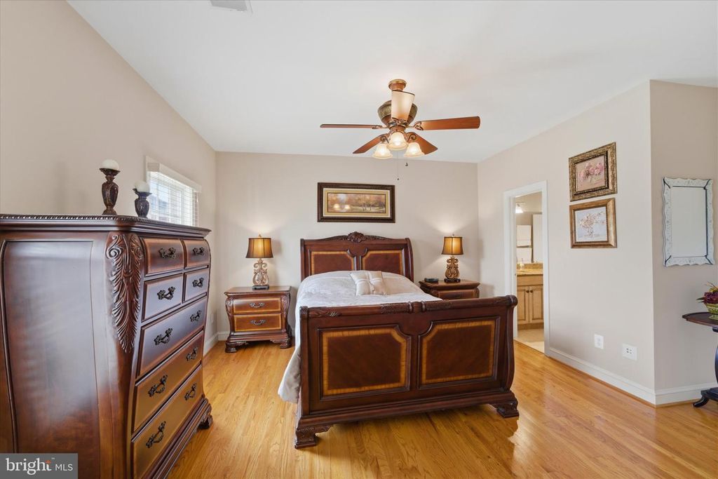 Image 42 of property listing at 8382 PEDIGRUE CT, Gainesville, VA 20155