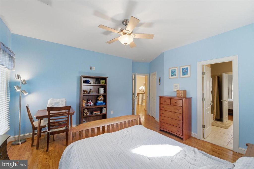 Image 44 of property listing at 8382 PEDIGRUE CT, Gainesville, VA 20155