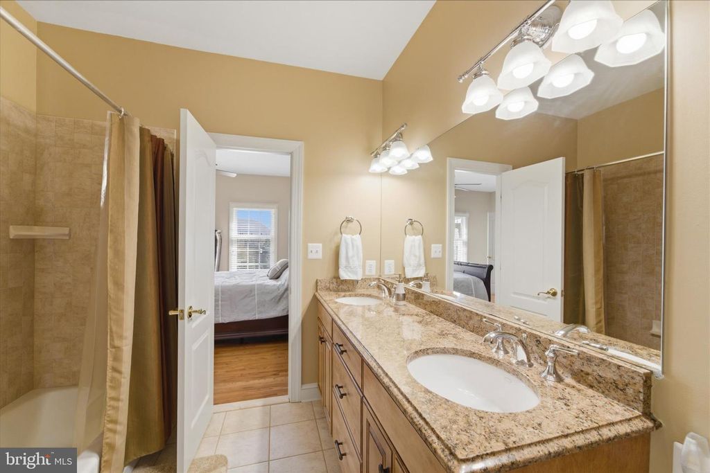 Image 45 of property listing at 8382 PEDIGRUE CT, Gainesville, VA 20155