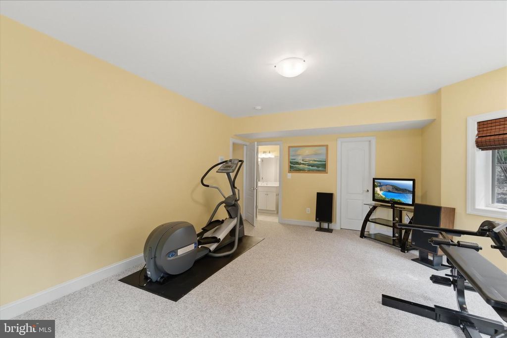 Image 53 of property listing at 8382 PEDIGRUE CT, Gainesville, VA 20155