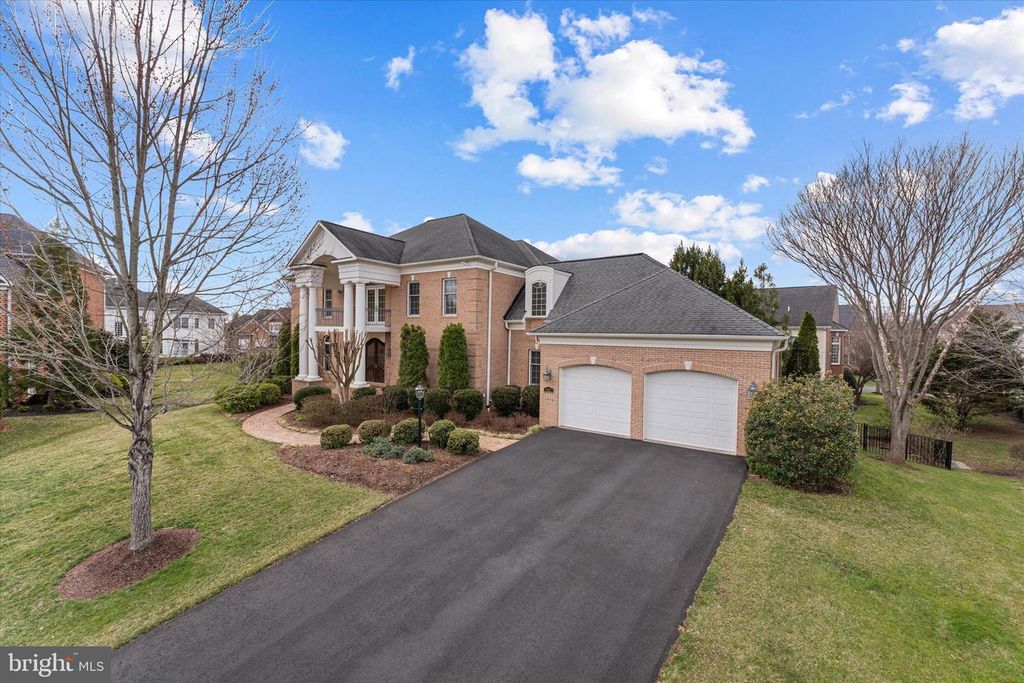 Image 68 of property listing at 8382 PEDIGRUE CT, Gainesville, VA 20155
