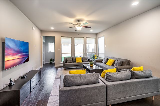 4509 Ivory Horn Drive, Carrollton, TX 75010