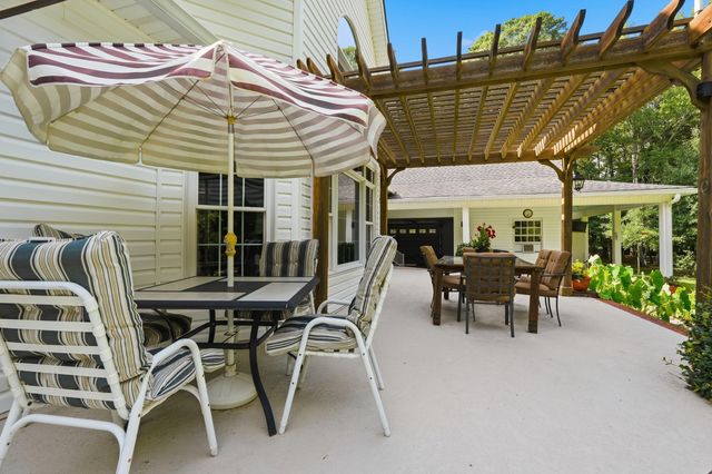 140 Windmeadows Dr., Conway, SC 29526