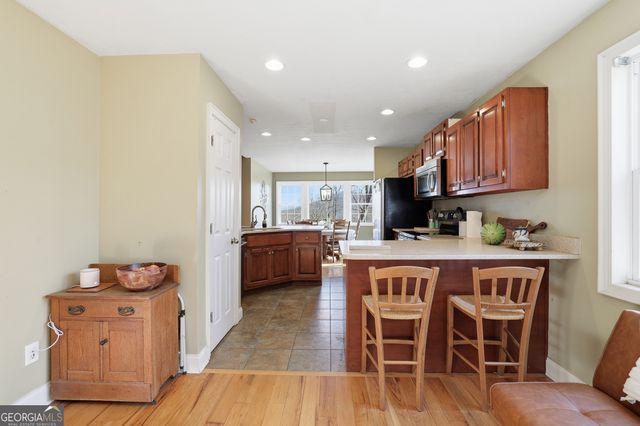 204 Green Forest Drive, Toccoa, GA 30577