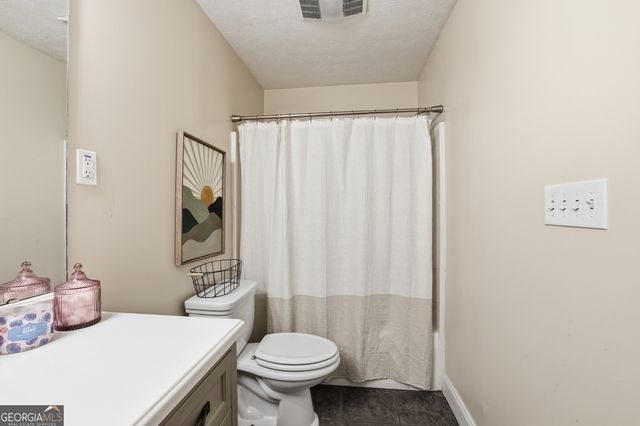 204 Green Forest Drive, Toccoa, GA 30577