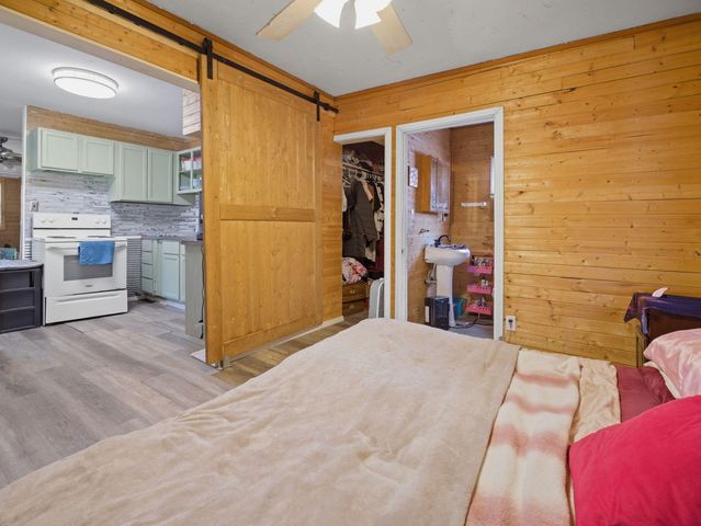 3156 W Mount Vernon Street, Springfield, MO 65802