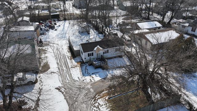 3156 W Mount Vernon Street, Springfield, MO 65802