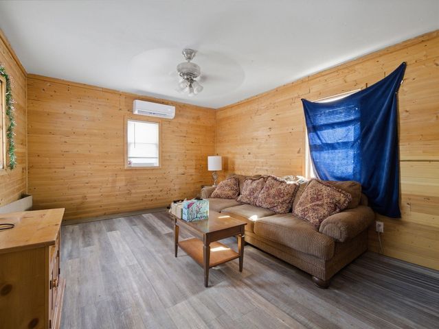 3156 W Mount Vernon Street, Springfield, MO 65802