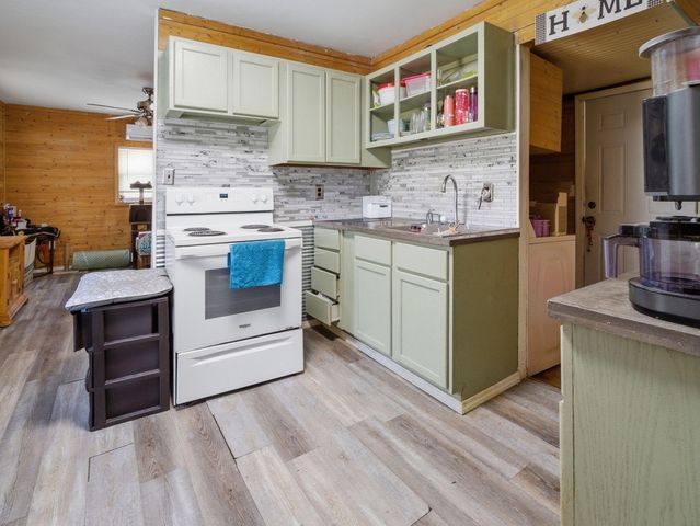 3156 W Mount Vernon Street, Springfield, MO 65802