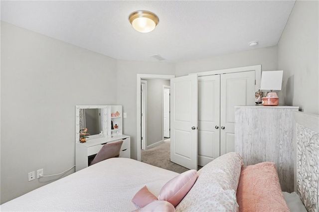 316 N 5th Terrace, Louisburg, KS 66053