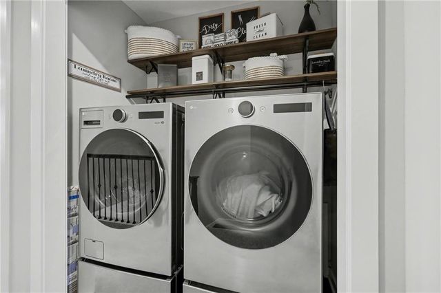 316 N 5th Terrace, Louisburg, KS 66053