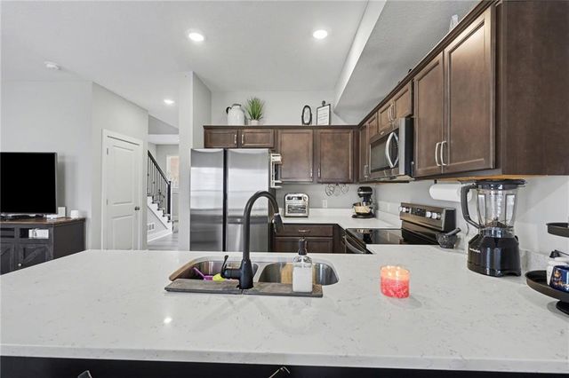 316 N 5th Terrace, Louisburg, KS 66053