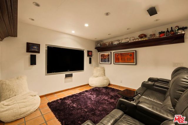 1409 Club View Drive, Los Angeles, CA 90024