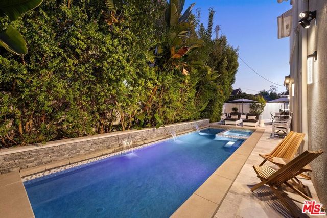 1409 Club View Drive, Los Angeles, CA 90024