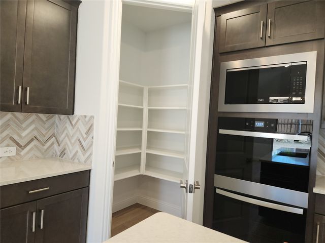 2433 Glacier Ridge, Corinth, TX 76210