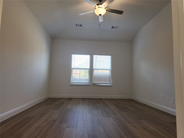 2433 Glacier Ridge, Corinth, TX 76210