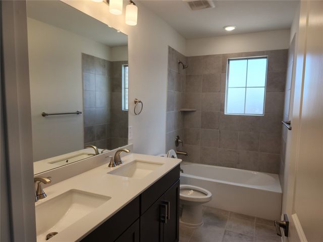 2433 Glacier Ridge, Corinth, TX 76210
