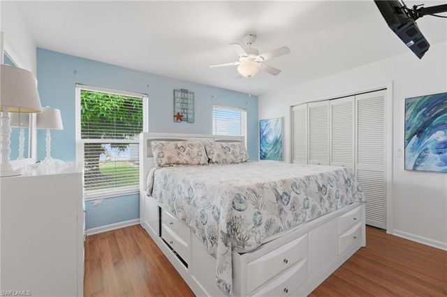 902 El Dorado PKWY E, Cape Coral, FL 33904