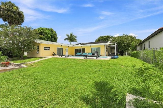 902 El Dorado PKWY E, Cape Coral, FL 33904