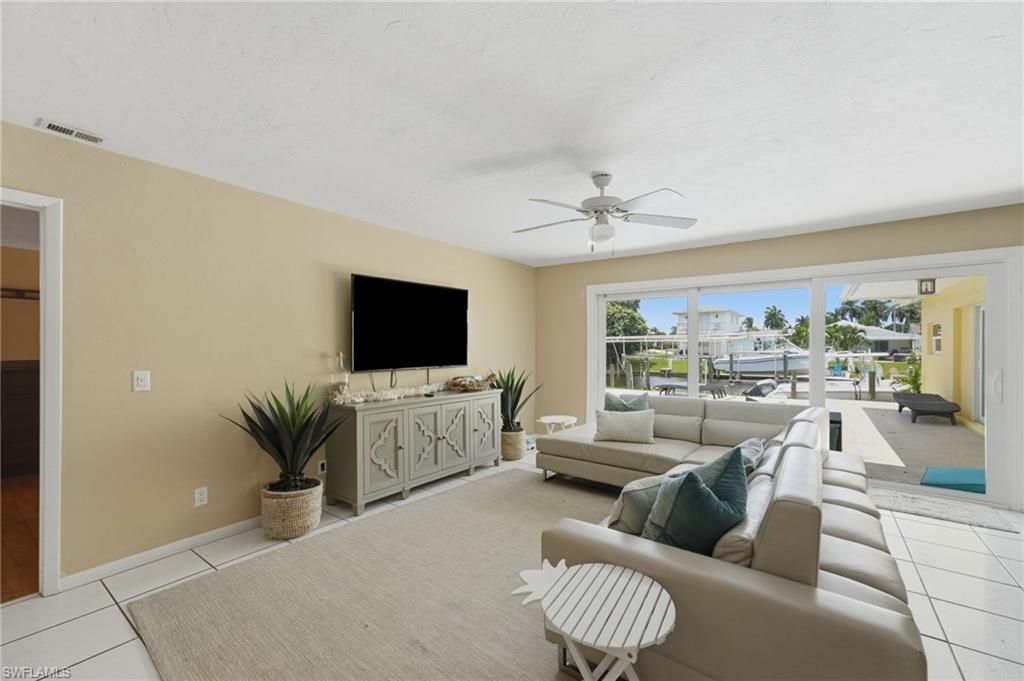 902 El Dorado PKWY E, CAPE CORAL, FL 33904 — photo 5