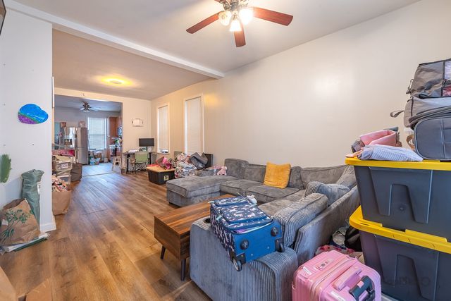 2642 W Superior Street, Chicago, IL 60612