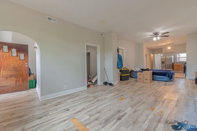 2642 W Superior Street, Chicago, IL 60612