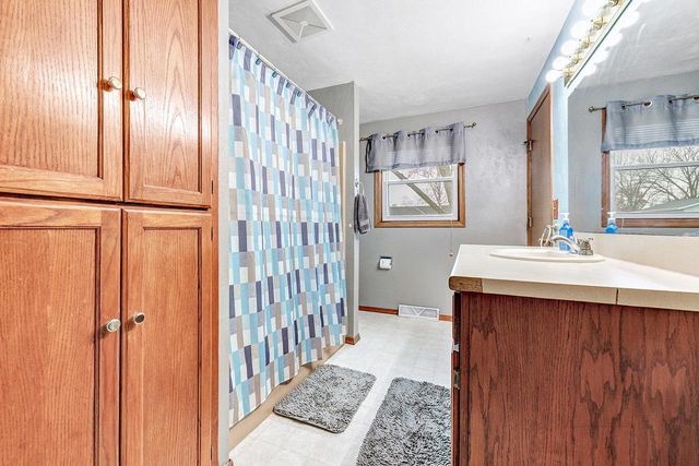 2527 GARDEN PARK TERRACE, Green Bay, WI 54311