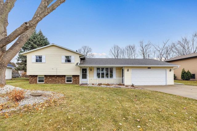 2527 GARDEN PARK TERRACE, Green Bay, WI 54311