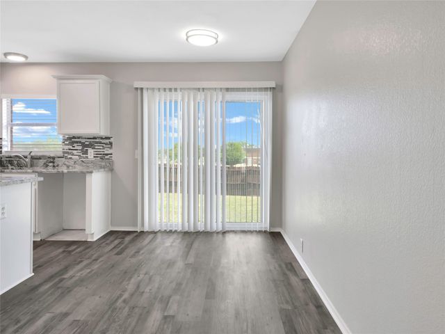 235 Yale Boulevard, Glenn Heights, TX 75154