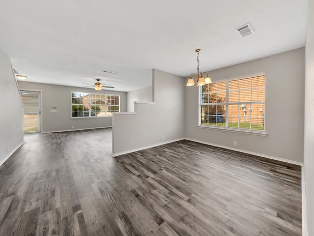 235 Yale Boulevard, Glenn Heights, TX 75154