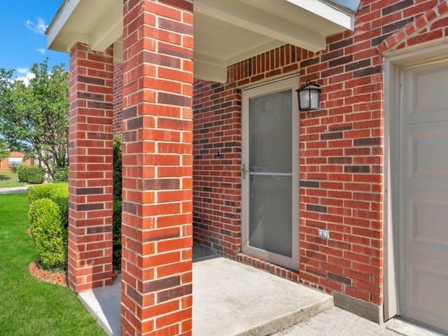 235 Yale Boulevard, Glenn Heights, TX 75154