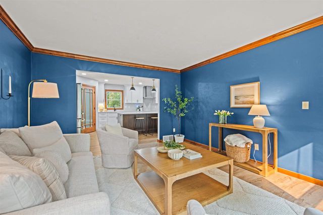 3509 S BARKER LANE, Appleton, WI 54915