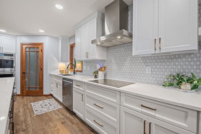 3509 S BARKER LANE, Appleton, WI 54915