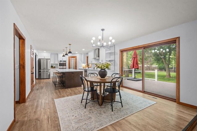 3509 S BARKER LANE, Appleton, WI 54915