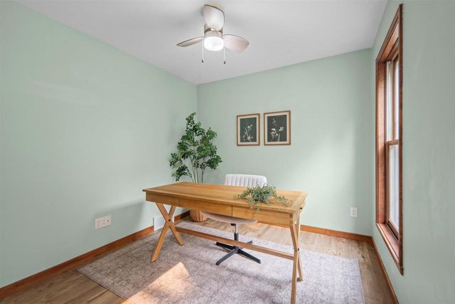 3509 S BARKER LANE, Appleton, WI 54915