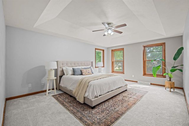 3509 S BARKER LANE, Appleton, WI 54915