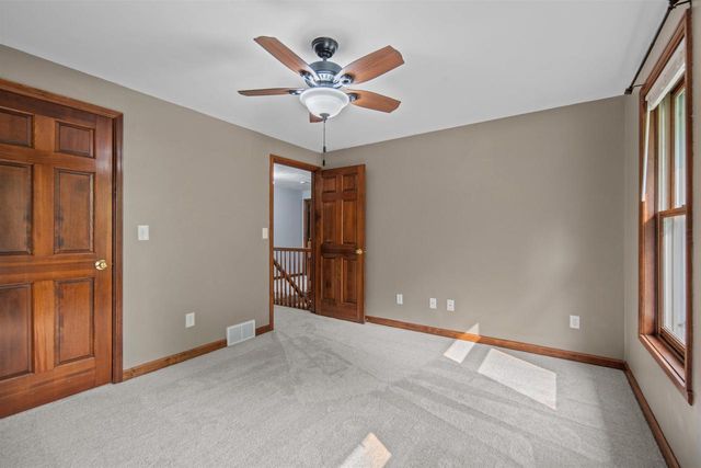 3509 S BARKER LANE, Appleton, WI 54915