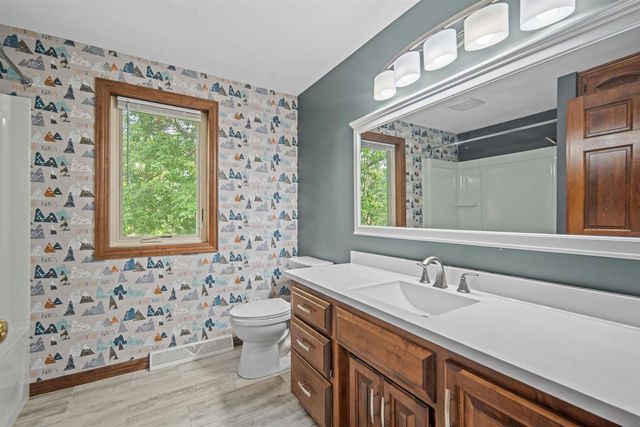 3509 S BARKER LANE, Appleton, WI 54915