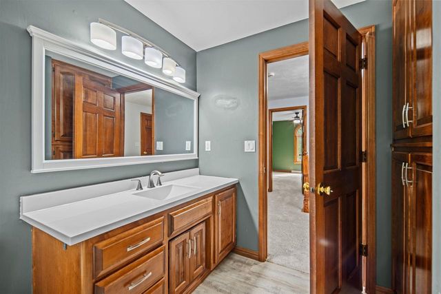 3509 S BARKER LANE, Appleton, WI 54915