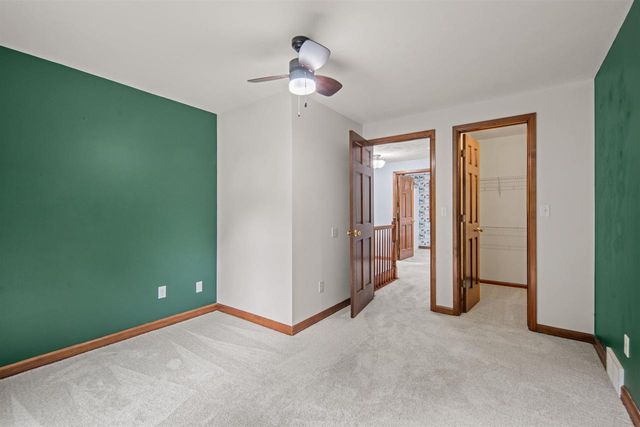 3509 S BARKER LANE, Appleton, WI 54915