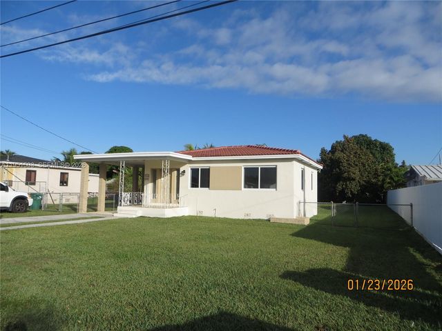 7435 SW 22nd St, Miami, FL 33155