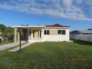 7435 SW 22nd St, Miami, FL 33155