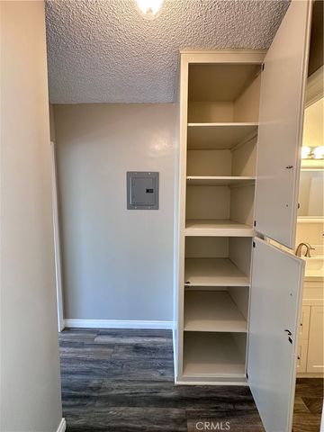 13520 Rye Street, Sherman Oaks, CA 91423