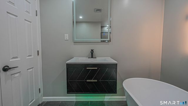 79 Eldridge Street, Waterbury, CT 06704