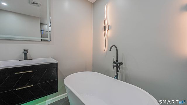 79 Eldridge Street, Waterbury, CT 06704
