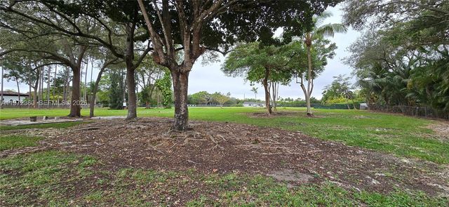 6500 SW 82nd Ave, Miami, FL 33143