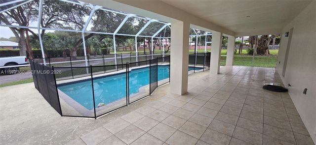 6500 SW 82nd Ave, Miami, FL 33143